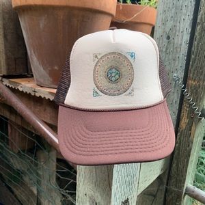 Trucker hat
